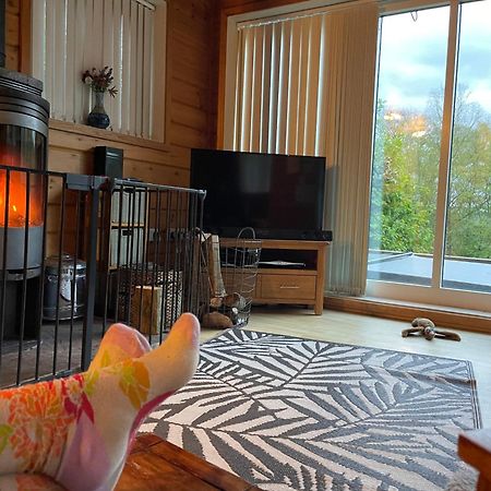 Luxury Peak District Lodge, Hot Tub, Log Burner, Nr Lake Rudyard Exterior foto